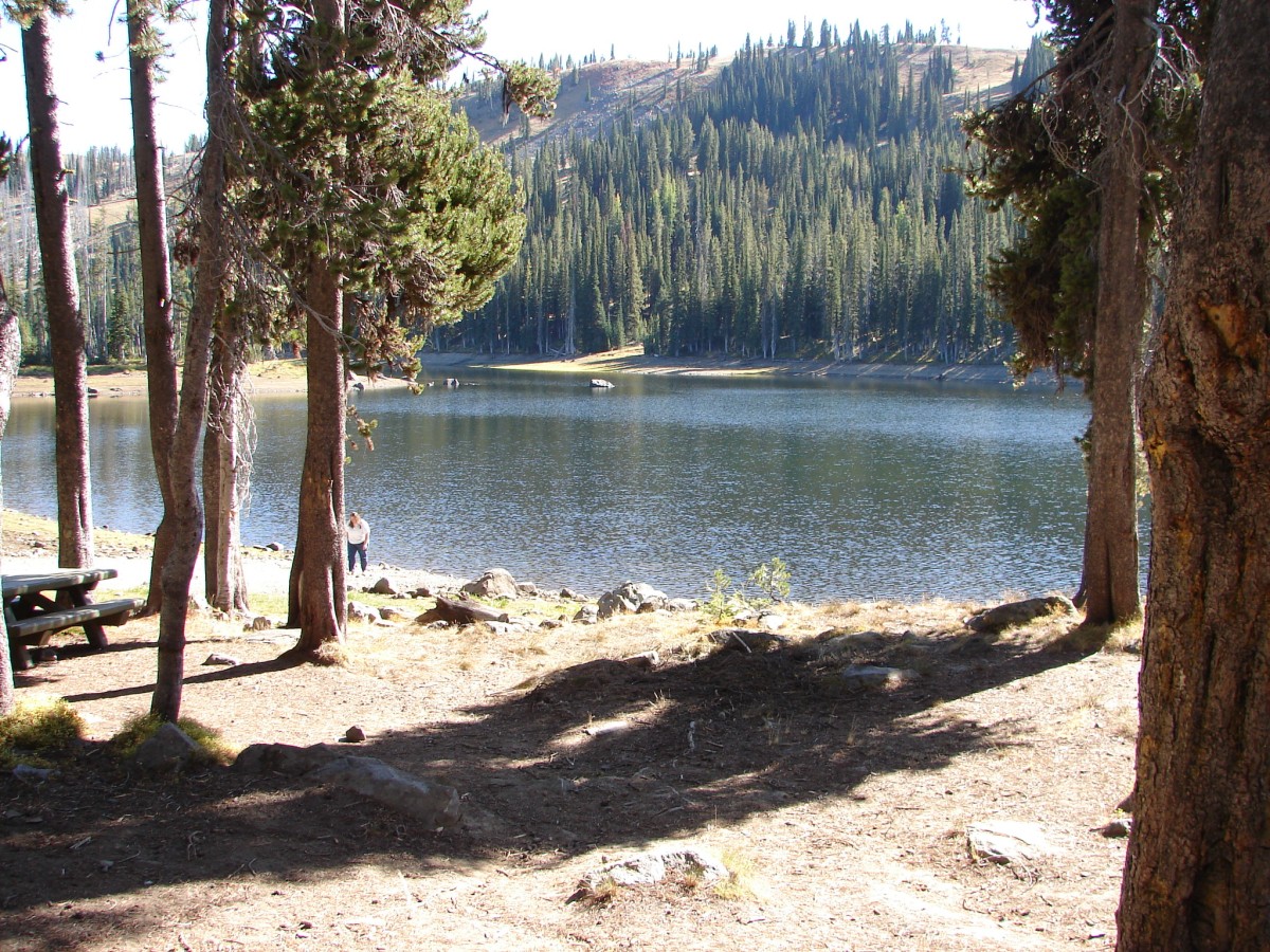 Fish Lake and Sugarloaf Trail